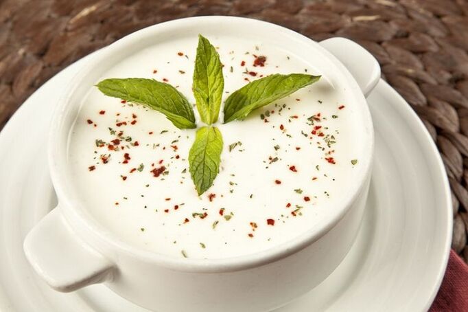 Slimming yogurt soup